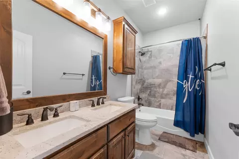 Bath - 109 Contera Ct, Abilene, TX 79602 photo 5 of 6