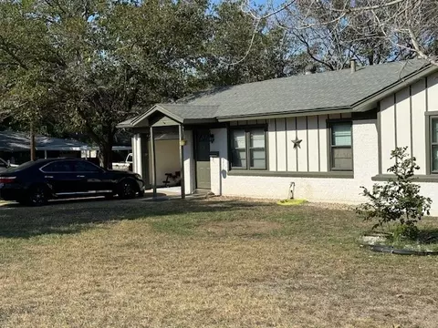 3901 Dana Dr, Haltom City, TX 76117