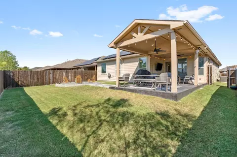 Exterior - 317 Oakbluff Dr, Denton, TX 76210 photo 6 of 8