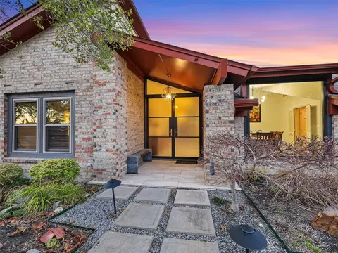 6223 Crestmere Dr, Dallas, TX 75254