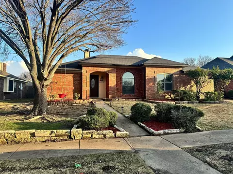 2314 Crystal Creek Ln, Garland, TX 75040