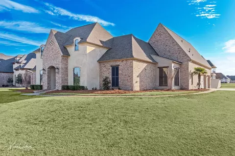 186 Aw Dr, Stonewall, LA 71078