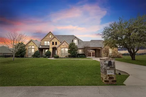 12716 Villa Milano Dr, Fort Worth, TX 76126