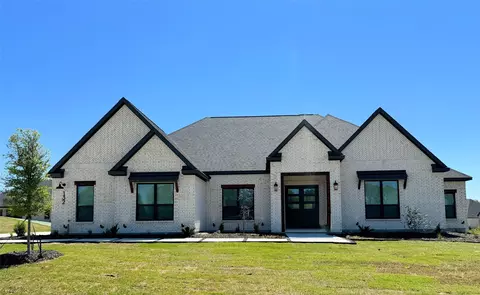 130 Willow Oak Dr, Krugerville, TX 76227