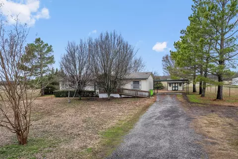 1076 2186 County Rd, Celeste, TX 75423