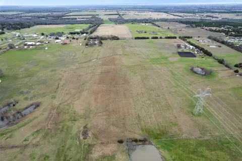 1076 2186 County Rd, Celeste, TX 75423 photo 37