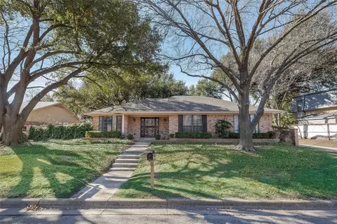 5413 Benbridge Dr, Fort Worth, TX 76107
