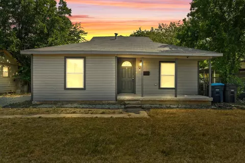 5917 Houghton Ave, Fort Worth, TX 76107