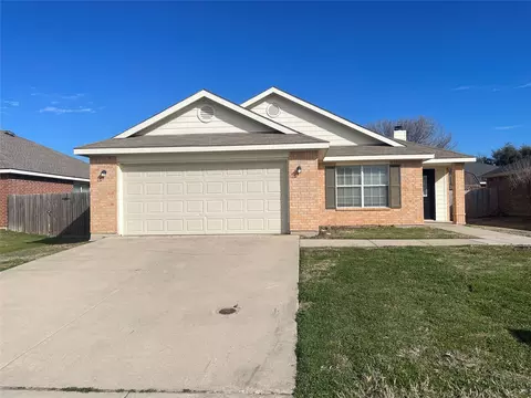 530 Del Mar Dr, Ponder, TX 76259