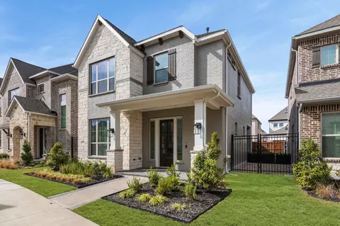 704 Pheasant Run St, Arlington, TX 76005