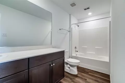 Bath - 14344 Desert Rain Trl, Haslet, TX 76052 photo 2 of 2