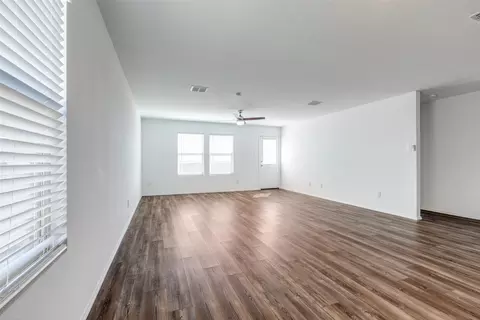 Living - 14344 Desert Rain Trl, Haslet, TX 76052 photo 1 of 4
