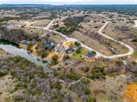 277 Mission Hills Dr, Graford, TX 76449
