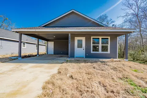 Exterior - 1702 Clark St, Commerce, TX 75428 photo 6 of 7