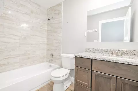 Bath - 1702 Clark St, Commerce, TX 75428 photo 3 of 3