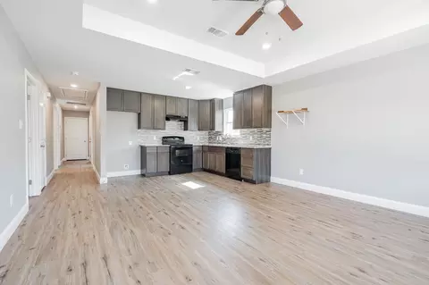 Entry Way - 1702 Clark St, Commerce, TX 75428 photo 1 of 2