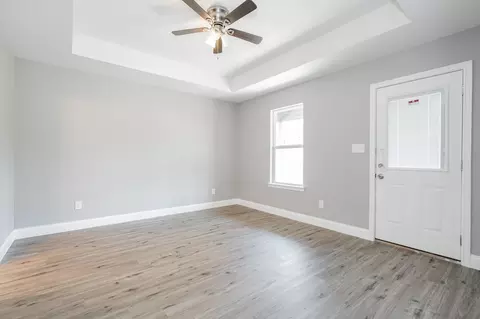 Living - 1702 Clark St, Commerce, TX 75428 photo 4 of 4