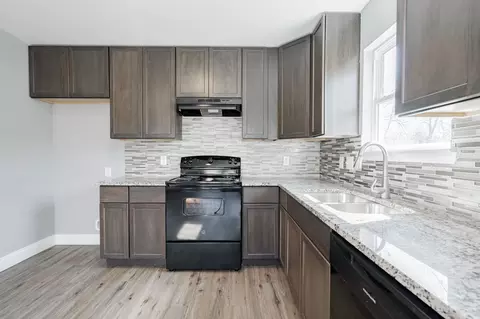 1702 Clark St, Commerce, TX 75428