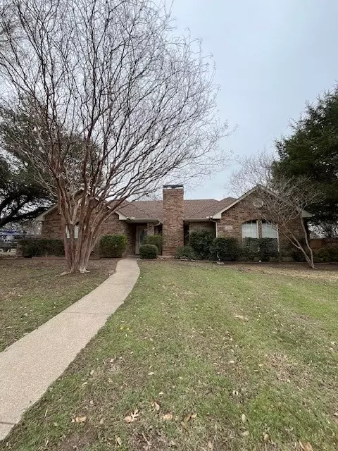 214 Pecan Creek St, Red Oak, TX 75154