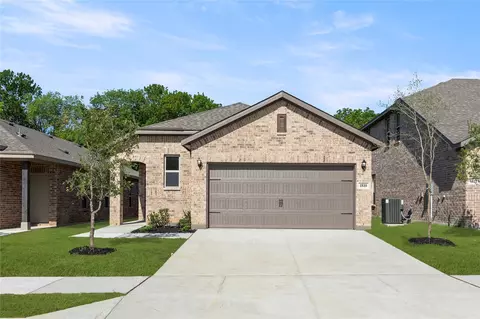 1810 Iris Rd, Melissa, TX 75454