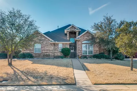408 Winterwood Dr, Kennedale, TX 76060