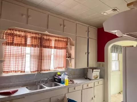 200 N West St, Bangs, TX 76823 photo 21