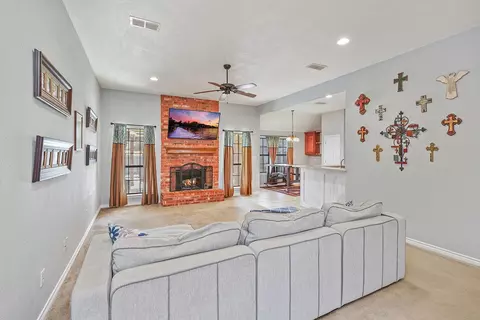 227 Southpeak Ln, Ponder, TX 76259