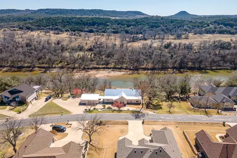 9700 Ravenswood Rd, Granbury, TX 76049