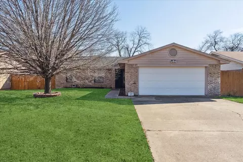 2305 May Ln, Grand Prairie, TX 75050