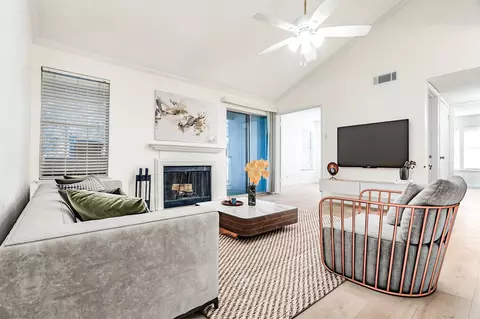 5300 Keller Springs Rd #2069, Dallas, TX 75248