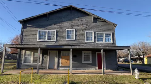 610 E Tyler St, Ennis, TX 75119