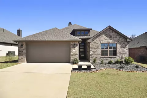 429 Elyse Rd, Keene, TX 76059