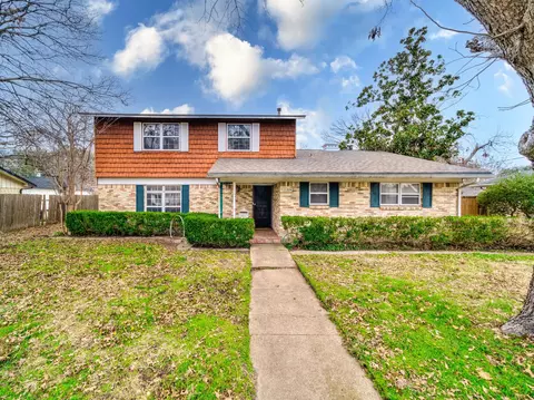 11324 Glen Cross Dr, Dallas, TX 75228