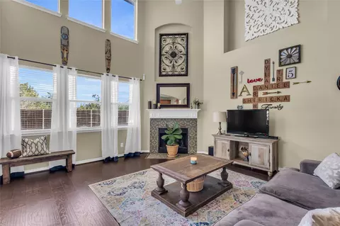2211 Fair Weather Dr, Lancaster, TX 75146