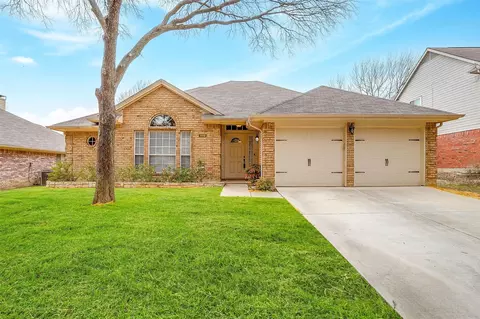 7513 Mesa Verde Trl, Fort Worth, TX 76137