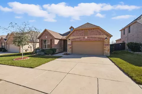 7320 Desert Willow Dr, Denton, TX 76208