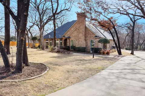 1355 Lakeview Dr, Southlake, TX 76092