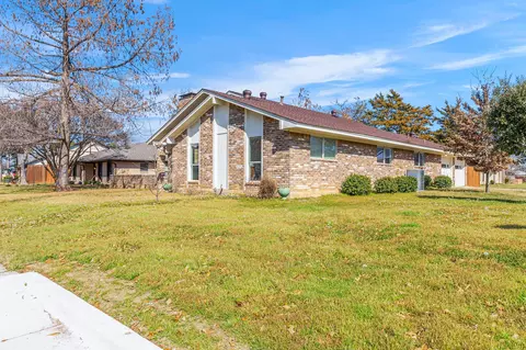 2 Easy St, Hickory Creek, TX 75065