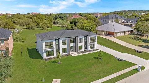 811 Bentwater Pkwy, Cedar Hill, TX 75104