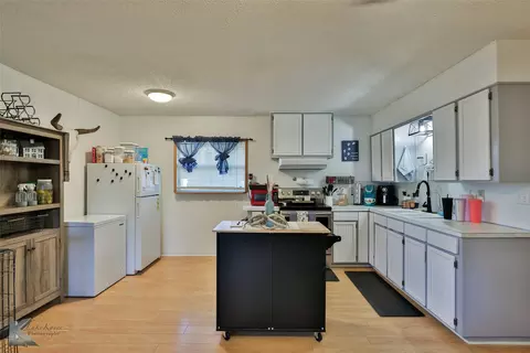 Kitchen - 3 Silo View Rd, Abilene, TX 79601 photo 1 of 3