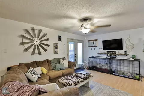 Living - 3 Silo View Rd, Abilene, TX 79601 photo 1 of 2