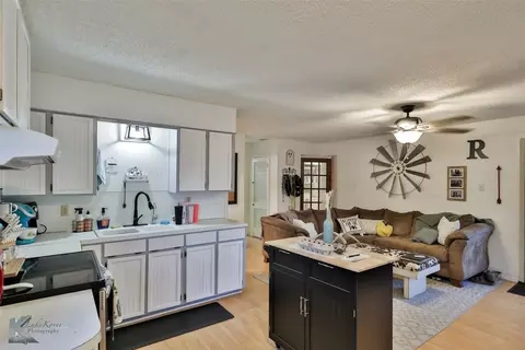Kitchen - 3 Silo View Rd, Abilene, TX 79601 photo 3 of 3