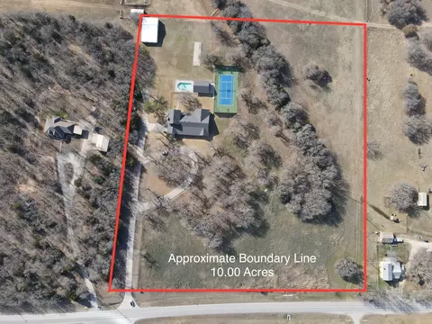2823 Fm 1816, Bowie, TX 76230