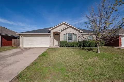 1004 Andrew St, Burleson, TX 76028