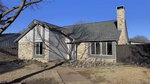2404 Oak Grove Dr, Plano, TX 75074