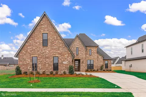606 Danube Cir, Bossier City, LA 71111