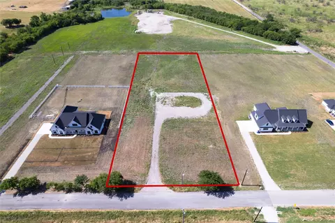 13705 Jackson Rd, Krum, TX 76249
