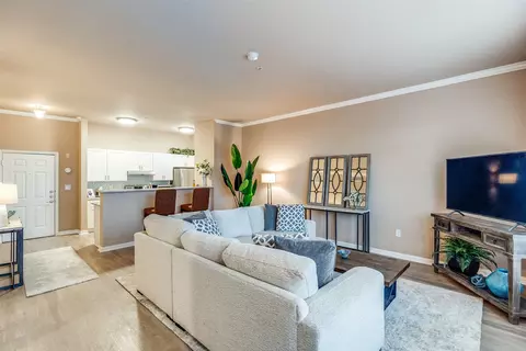 2305 Worthington St #331, Dallas, TX 75204