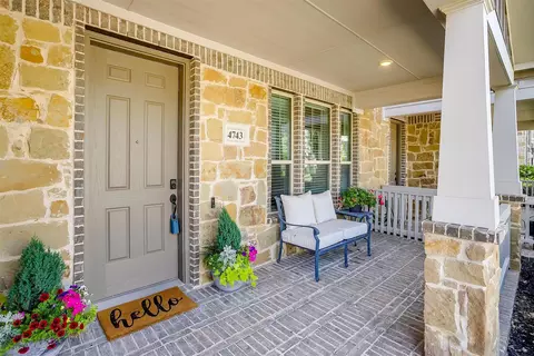 4743 Smokey Quartz Ln, Arlington, TX 76005