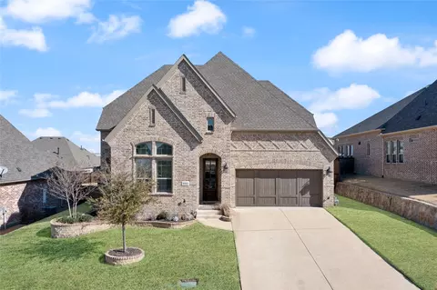 1004 Riviera Rd, Roanoke, TX 76262